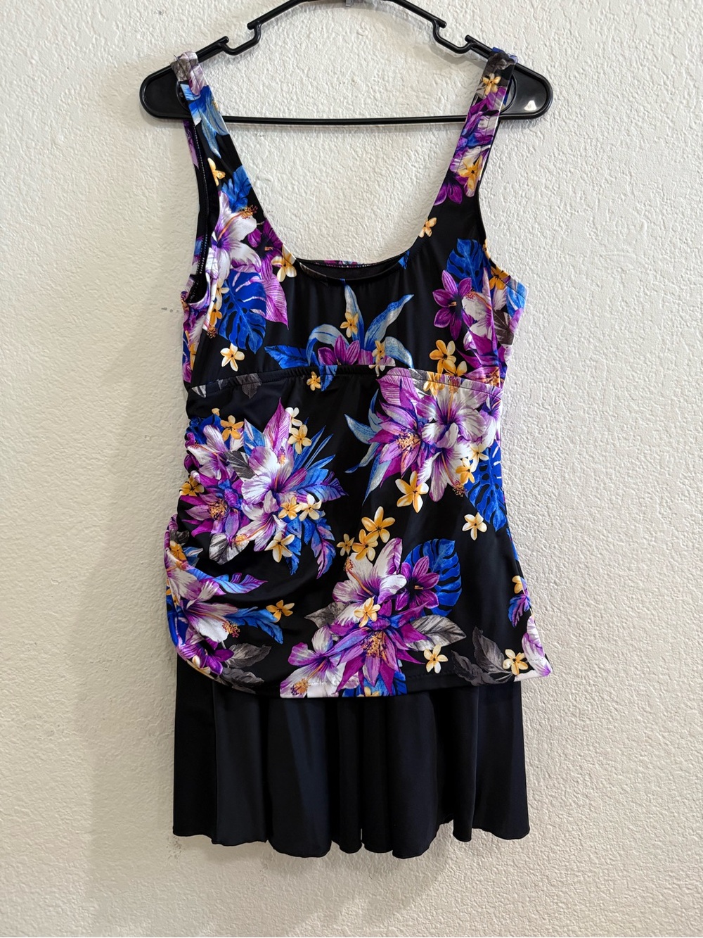 Rose Marie Reid Skirted Black Floral Swim dress Large